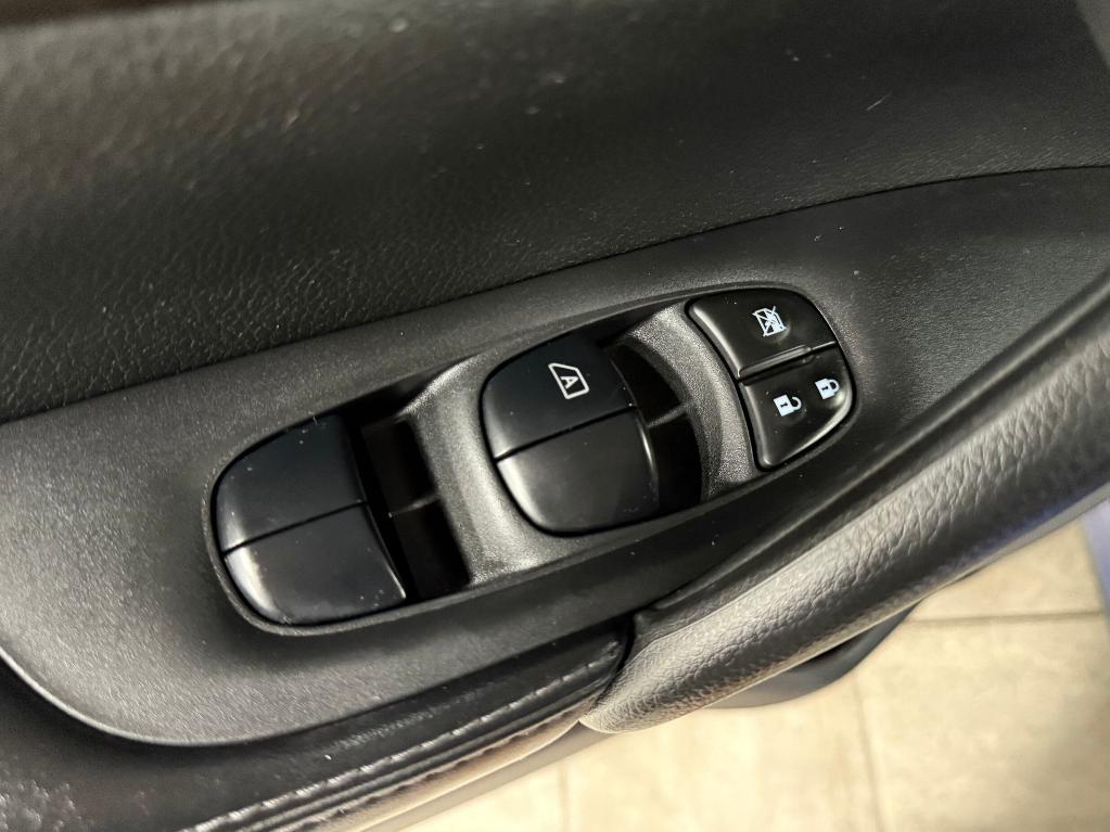 used 2020 Nissan Rogue Sport car, priced at $12,000