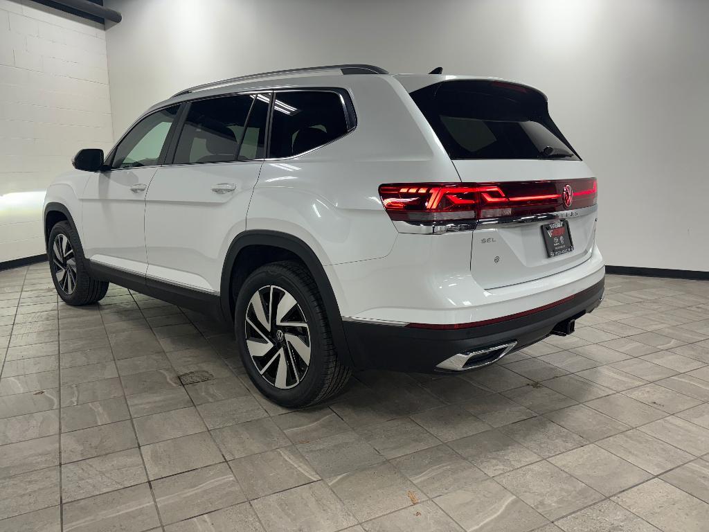 new 2025 Volkswagen Atlas car, priced at $48,368