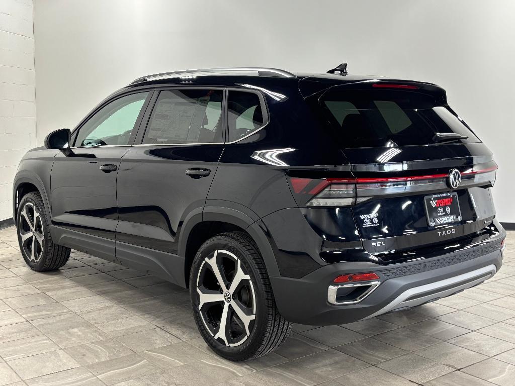 new 2025 Volkswagen Taos car