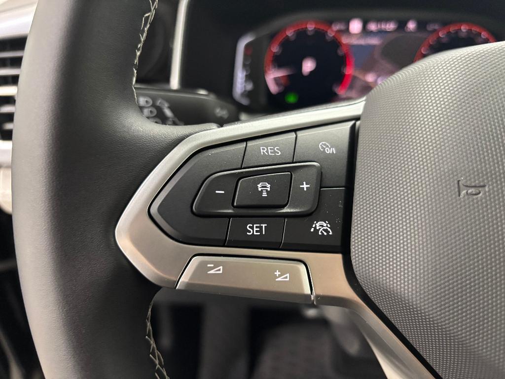 new 2025 Volkswagen Taos car