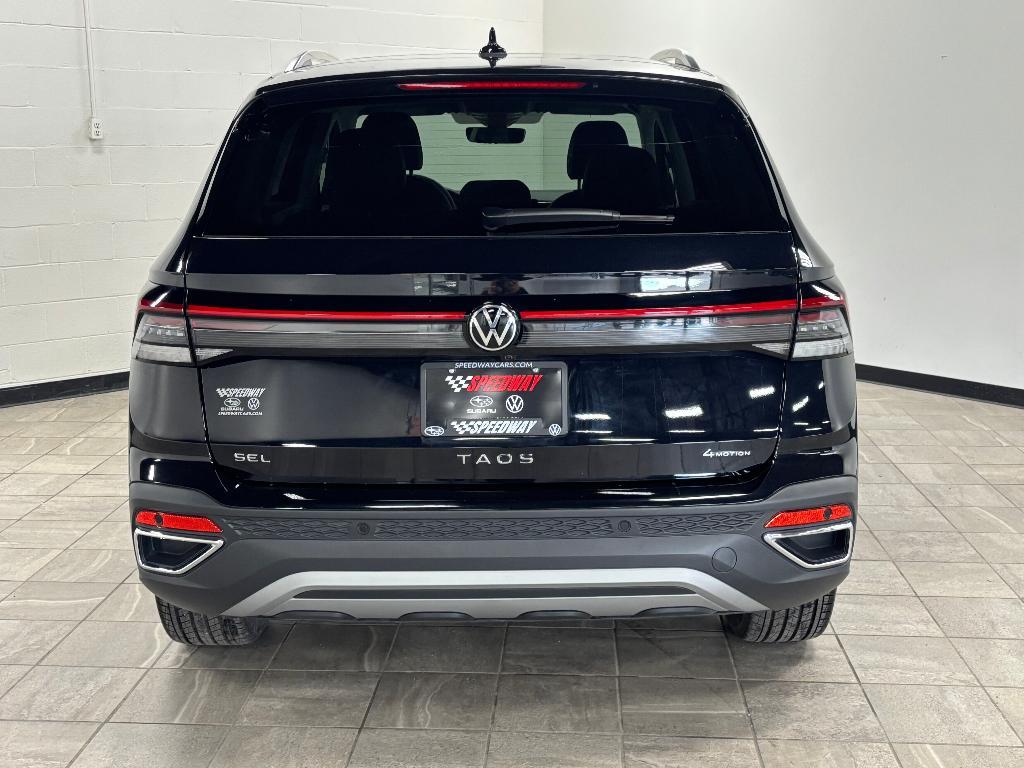 new 2025 Volkswagen Taos car