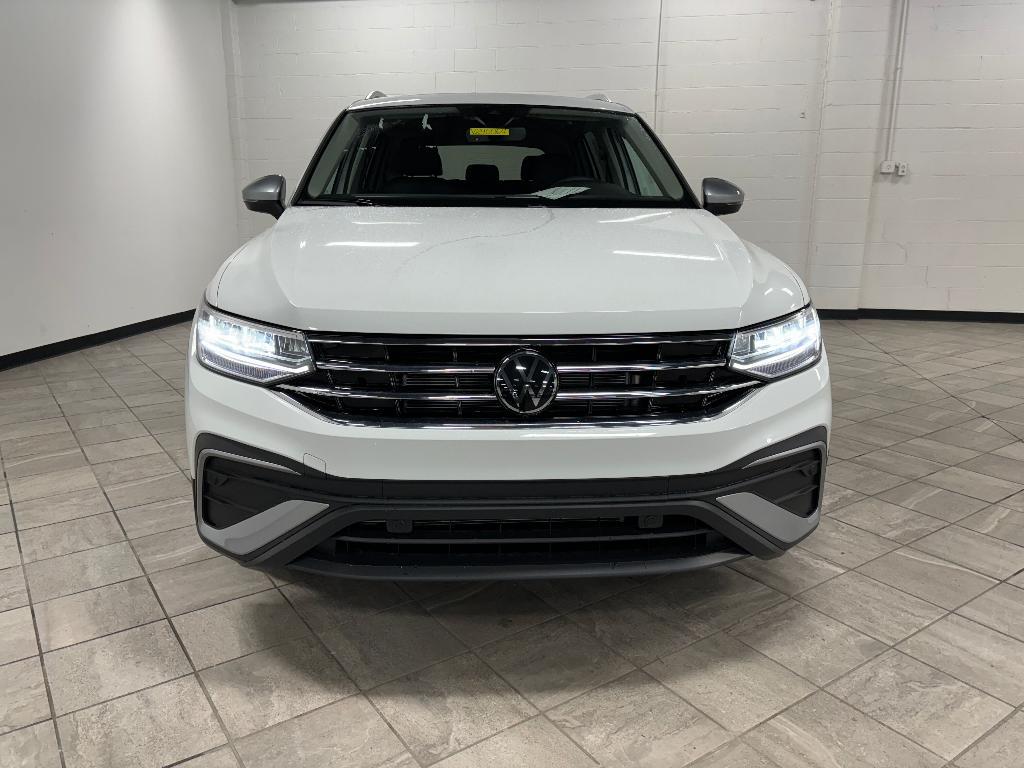 new 2024 Volkswagen Tiguan car, priced at $31,981