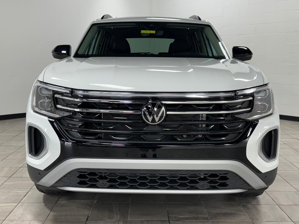 new 2025 Volkswagen Atlas car, priced at $42,510