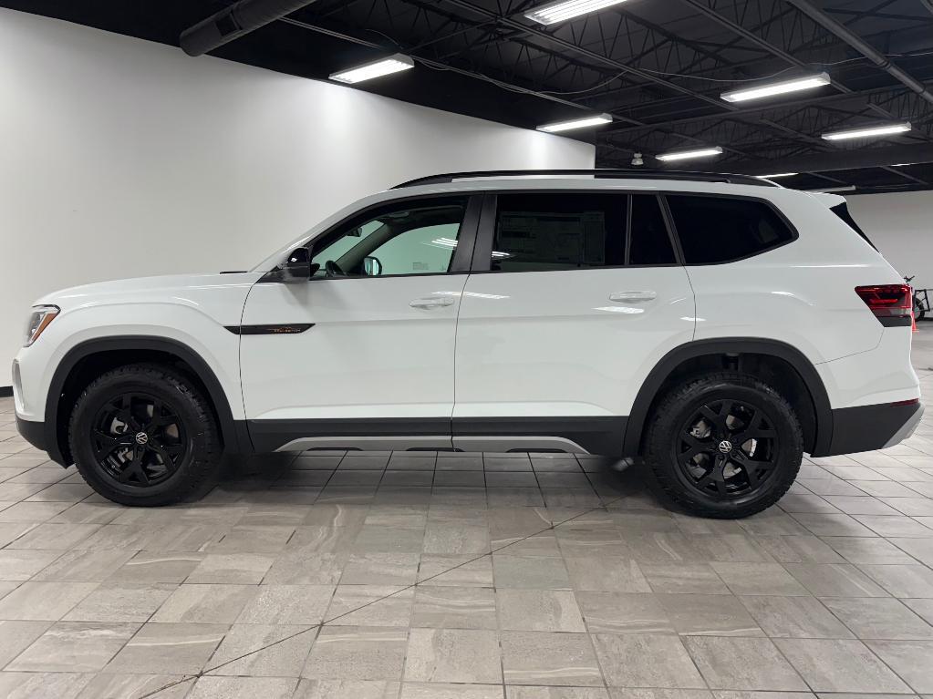 new 2025 Volkswagen Atlas car, priced at $42,510