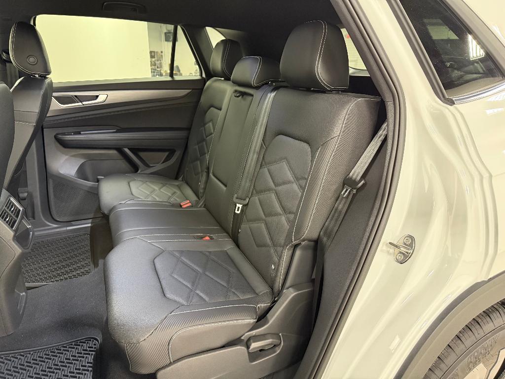 new 2025 Volkswagen Atlas Cross Sport car, priced at $34,988