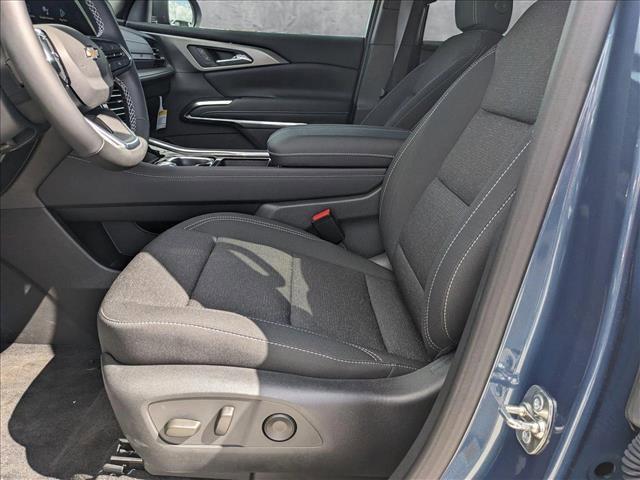 new 2025 Chevrolet Traverse car, priced at $40,127