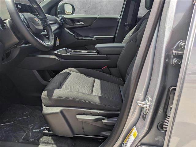 new 2025 Chevrolet Equinox car, priced at $27,995