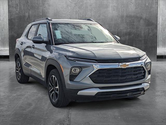 new 2025 Chevrolet TrailBlazer car, priced at $27,453