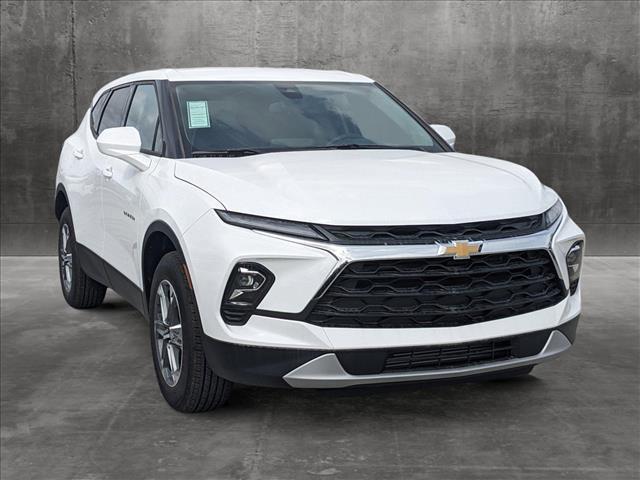 new 2025 Chevrolet Blazer car, priced at $32,879