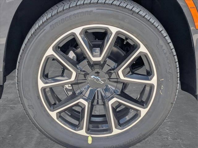 new 2025 Chevrolet Suburban car, priced at $71,903