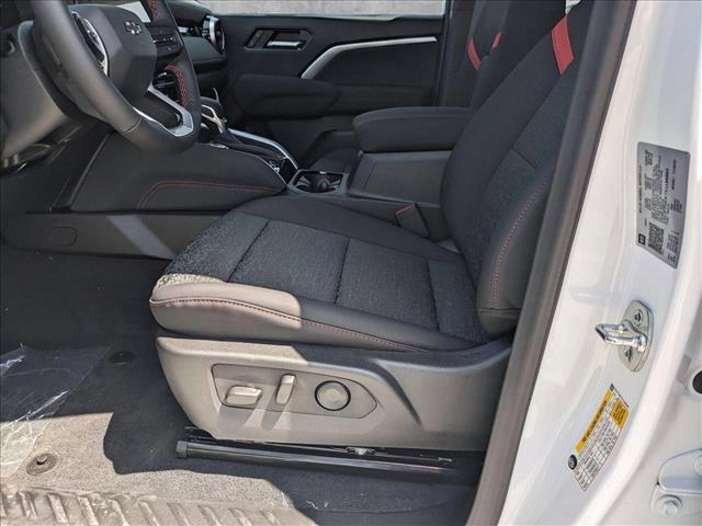 new 2025 Chevrolet Colorado car, priced at $43,554