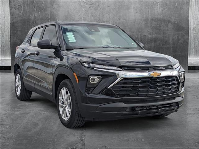 new 2025 Chevrolet TrailBlazer car, priced at $23,923