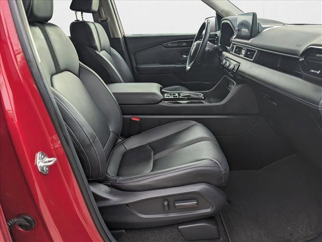 used 2024 Honda Pilot car, priced at $33,331