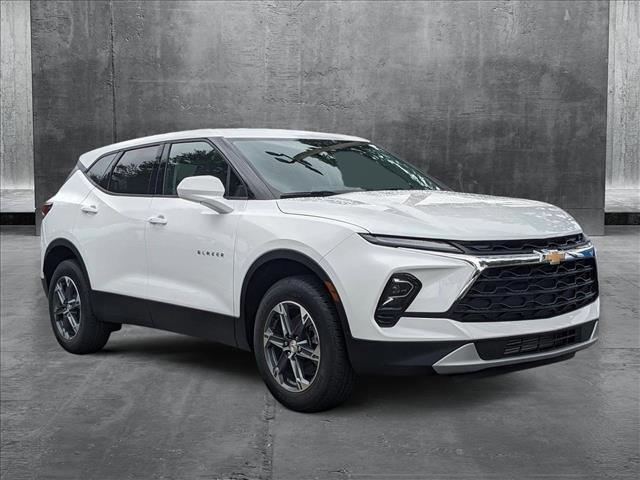 new 2025 Chevrolet Blazer car, priced at $30,875