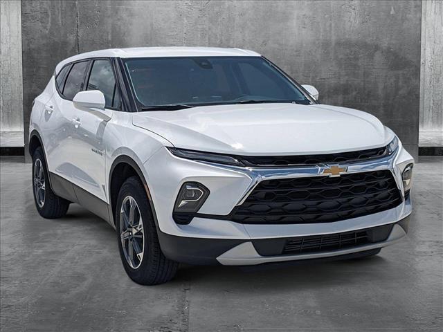 new 2025 Chevrolet Blazer car, priced at $32,995