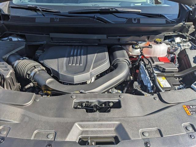 new 2025 Chevrolet Traverse car, priced at $40,223