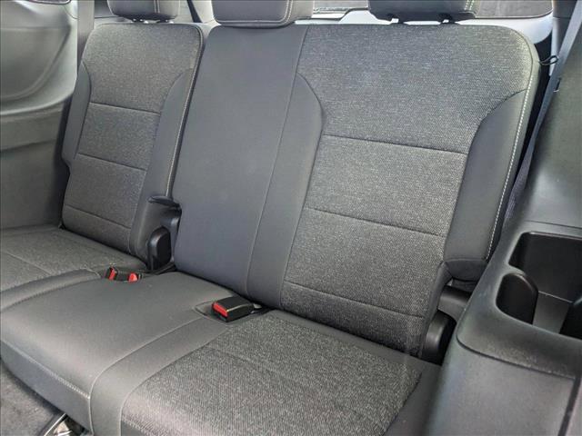 used 2025 Chevrolet Traverse car, priced at $39,998