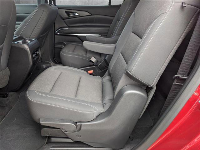 used 2025 Chevrolet Traverse car, priced at $39,998