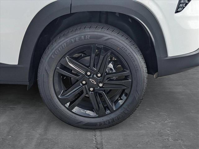 new 2025 Chevrolet Trax car, priced at $25,575