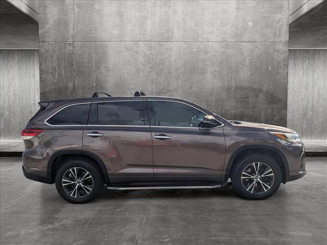 used 2018 Toyota Highlander car, priced at $22,491