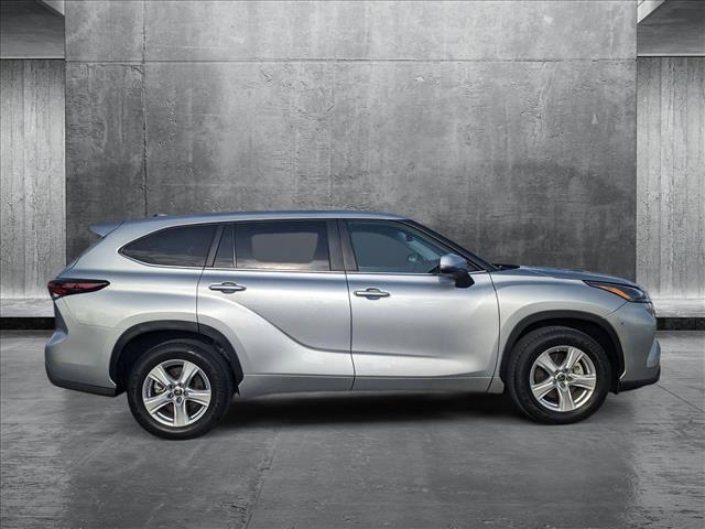 used 2024 Toyota Highlander car, priced at $37,995