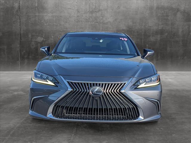 used 2019 Lexus ES 300h car, priced at $25,591