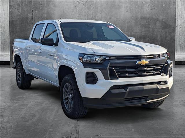 new 2025 Chevrolet Colorado car, priced at $37,017