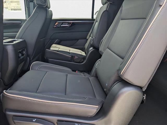 new 2025 Chevrolet Suburban car, priced at $75,994