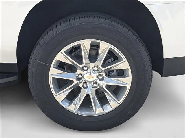 new 2025 Chevrolet Suburban car, priced at $75,994