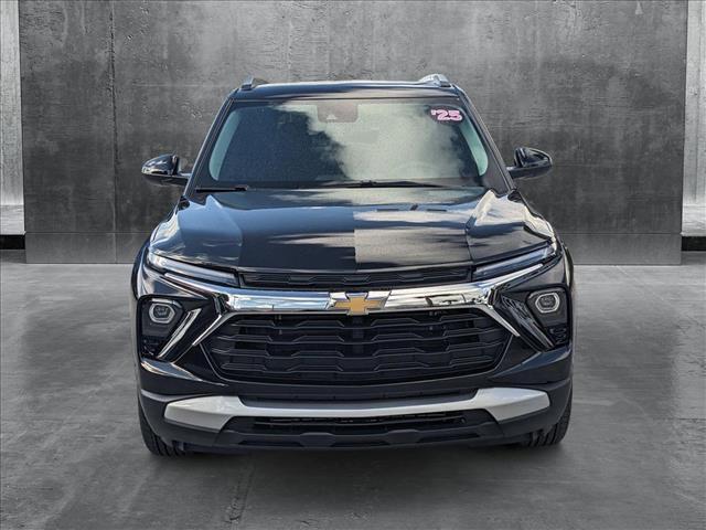 used 2025 Chevrolet TrailBlazer car, priced at $23,426