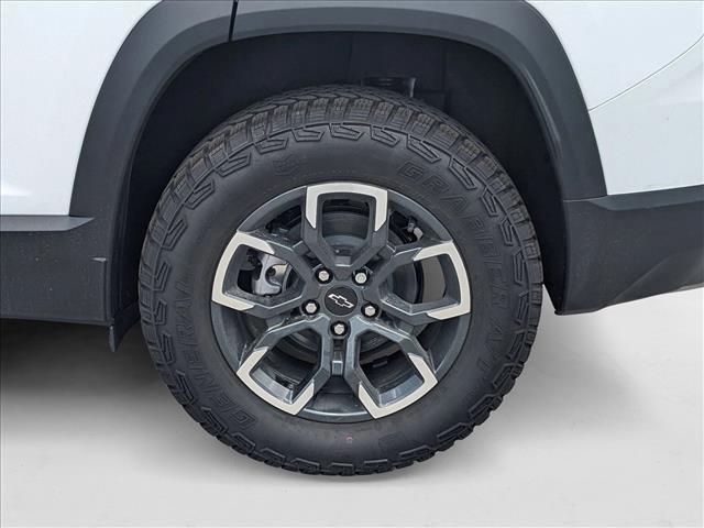 new 2026 Chevrolet Equinox car, priced at $29,262