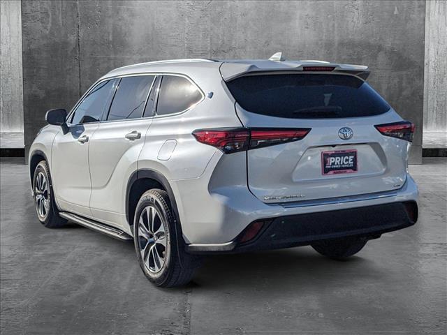 used 2020 Toyota Highlander car, priced at $26,791