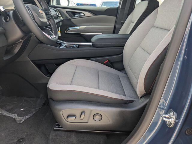 new 2025 Chevrolet Traverse car, priced at $40,637