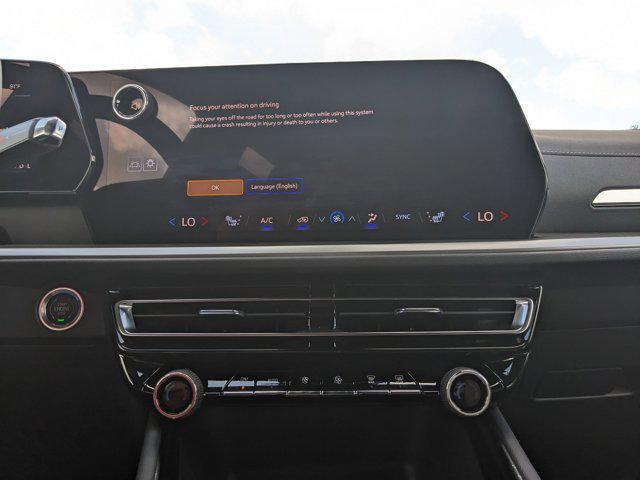 new 2025 Chevrolet Traverse car, priced at $40,637