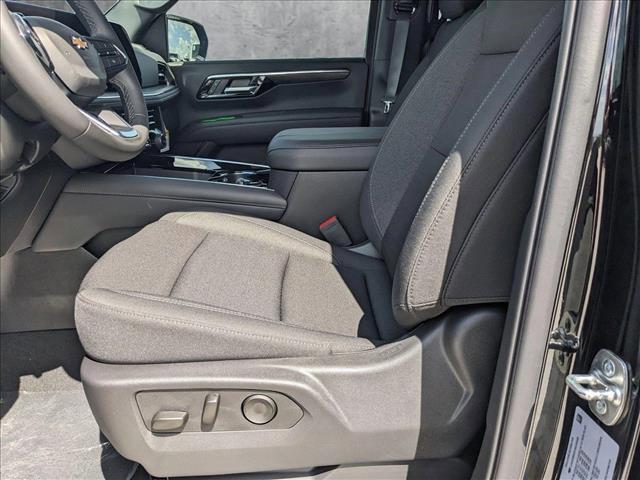 new 2025 Chevrolet Suburban car, priced at $62,210
