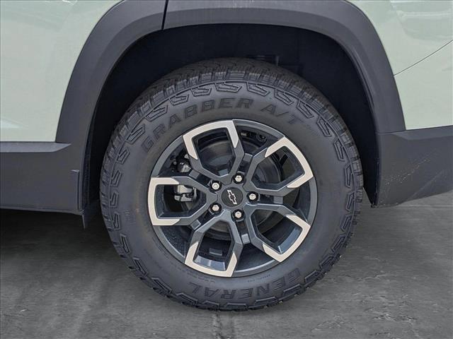 new 2026 Chevrolet Equinox car, priced at $34,890
