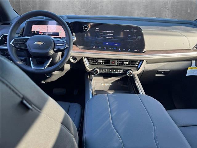 new 2025 Chevrolet Suburban car, priced at $69,375