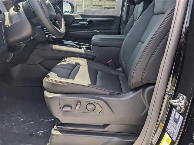 new 2025 Chevrolet Suburban car, priced at $72,712