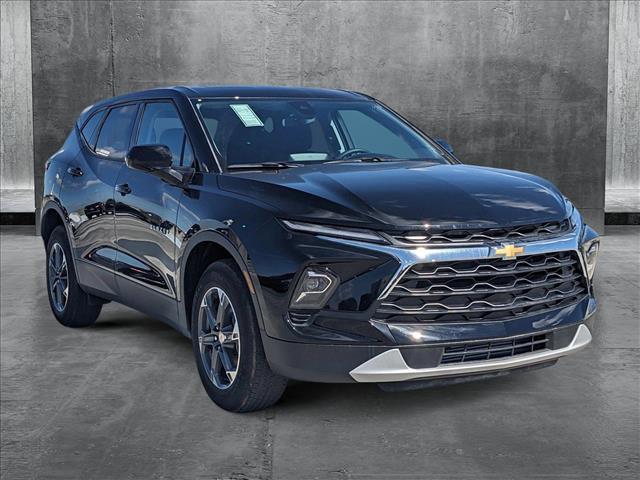 new 2025 Chevrolet Blazer car, priced at $30,875