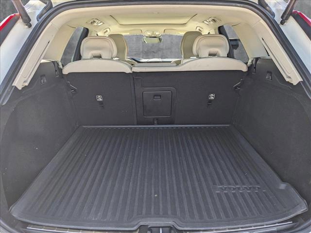 used 2022 Volvo XC60 car, priced at $28,995