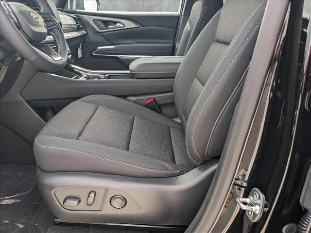 new 2025 Chevrolet Traverse car, priced at $40,223