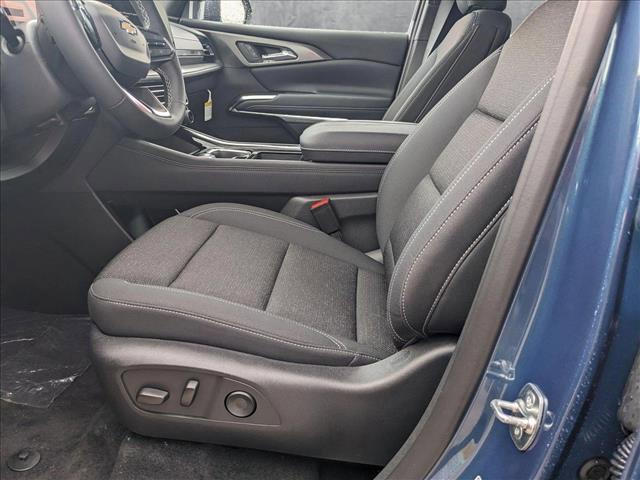 new 2025 Chevrolet Traverse car, priced at $40,223