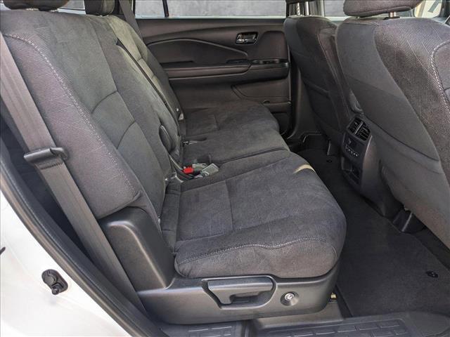 used 2022 Honda Pilot car, priced at $28,992