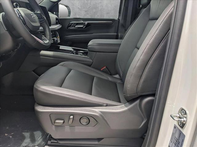 new 2025 Chevrolet Suburban car, priced at $72,672