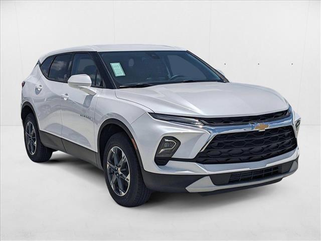new 2025 Chevrolet Blazer car, priced at $30,995