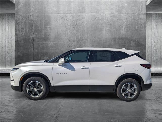 new 2025 Chevrolet Blazer car, priced at $31,800