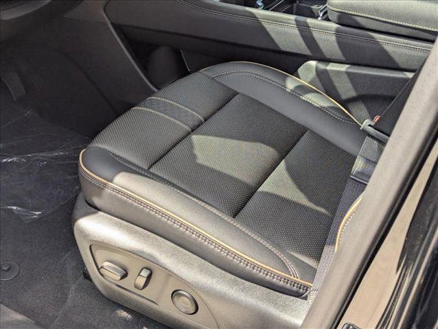 new 2025 Chevrolet Traverse car, priced at $55,802