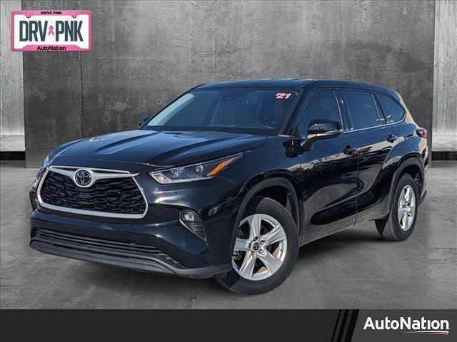 used 2021 Toyota Highlander car, priced at $30,286