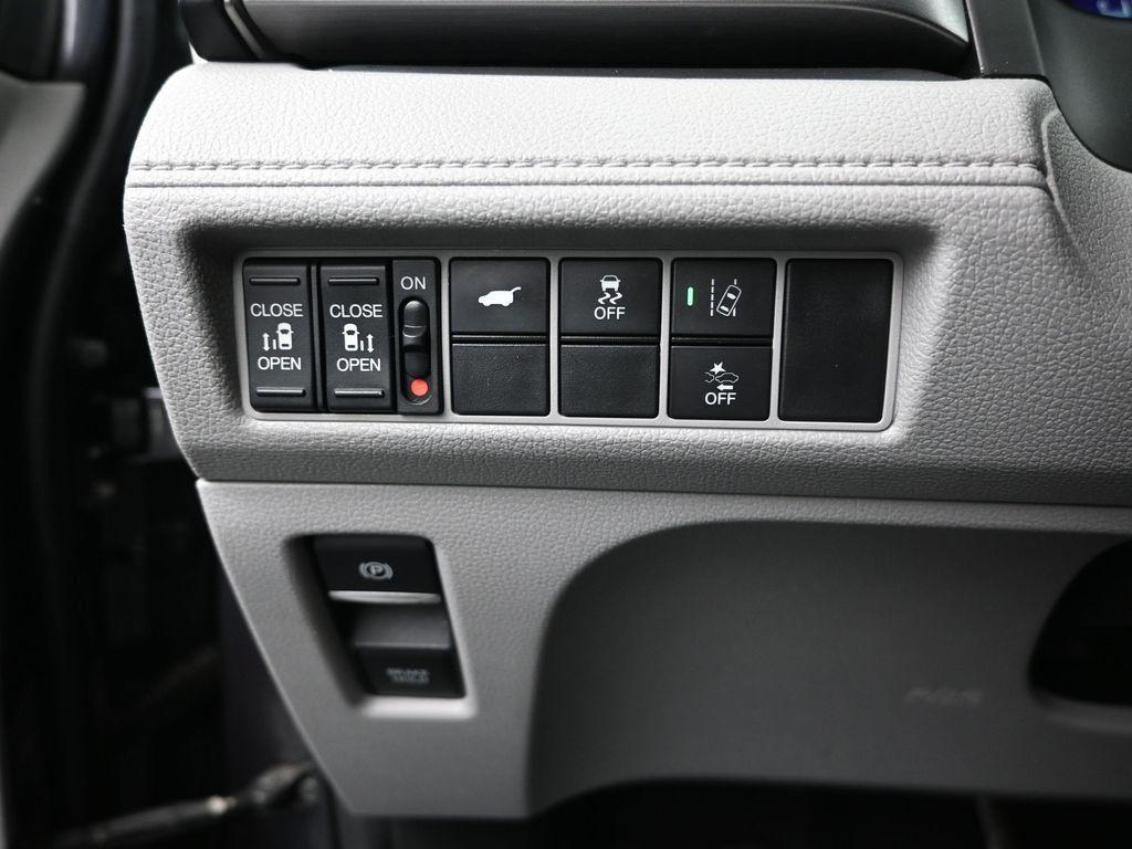 used 2018 Honda Odyssey car, priced at $18,741