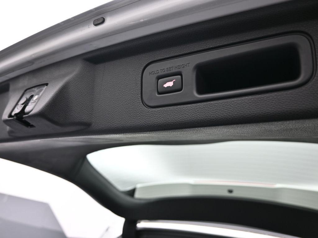 used 2023 Honda Odyssey car, priced at $33,601